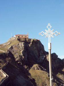San Juan de Gaztelugatxe Pilgerkreuz